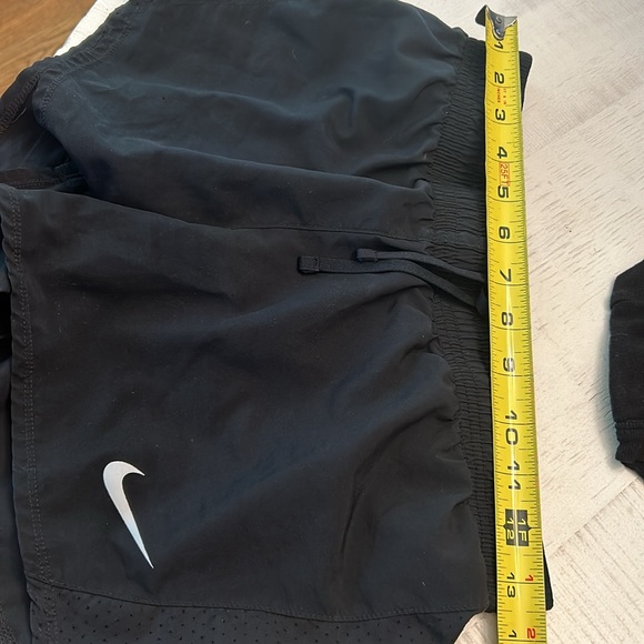 Nike size small black run shorts - Picture 4 of 4